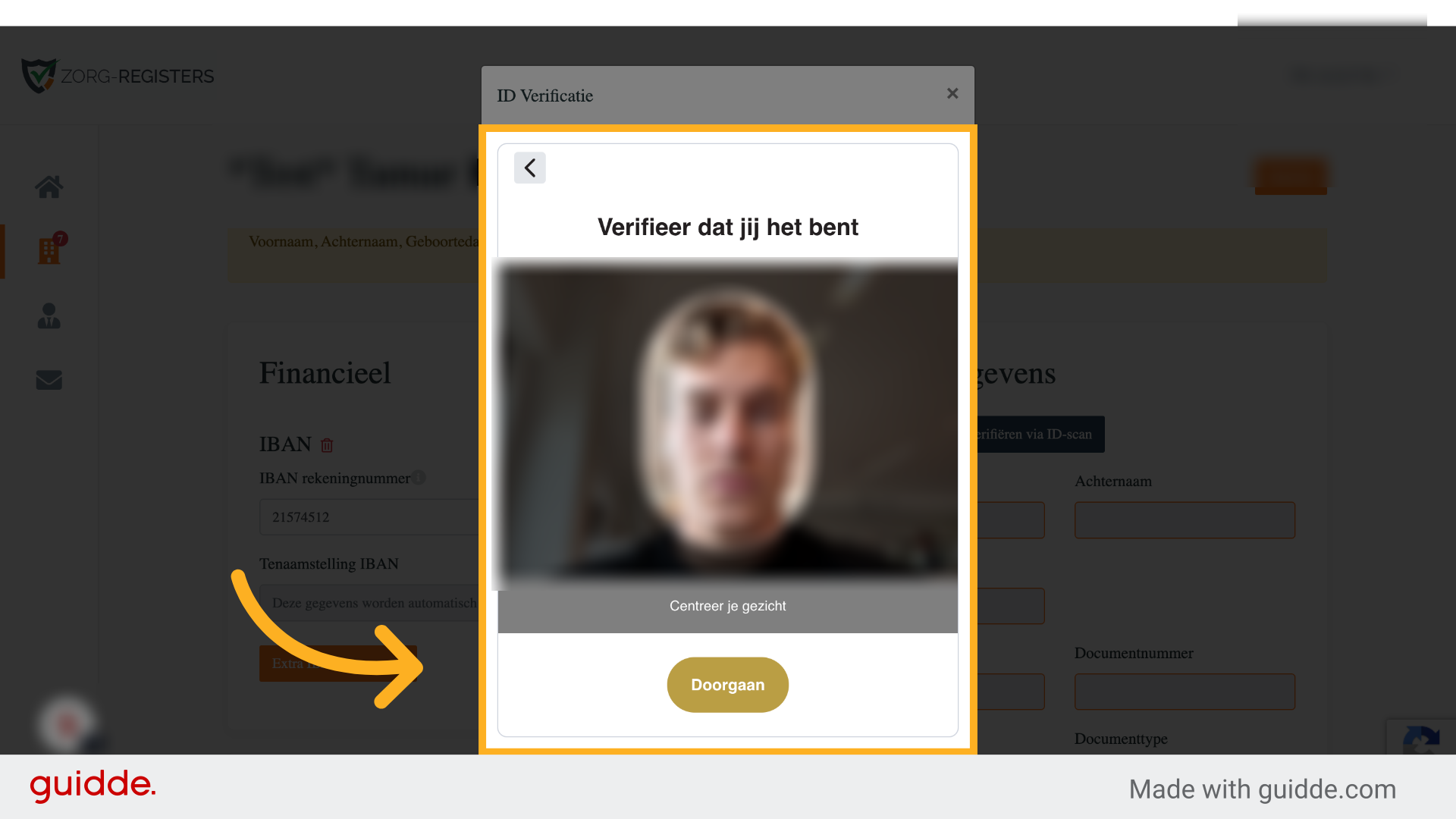 Centreer je gezicht in het kader. Klik daarna op 'doorgaan'