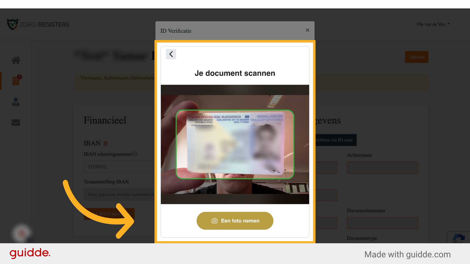 Zorg ervoor dat: 1) het ID-bewijs binnen het groene kader valt, 2) alle informatie zichtbaar is en 3) er voldoende licht in de ruimte is, zónder een resulterende reflectie.